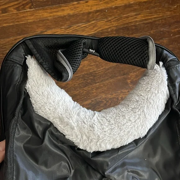 NWT Sherpa Elevation Pet Backpack Carrier *ALL PROCEEDS GO TO ANIMAL RESCUE* - Picture 5 of 16